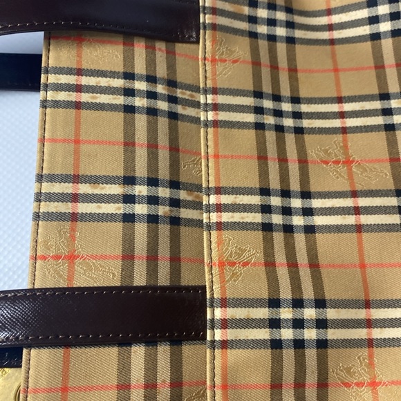 Burberry bucket bag - Picture 8 of 8